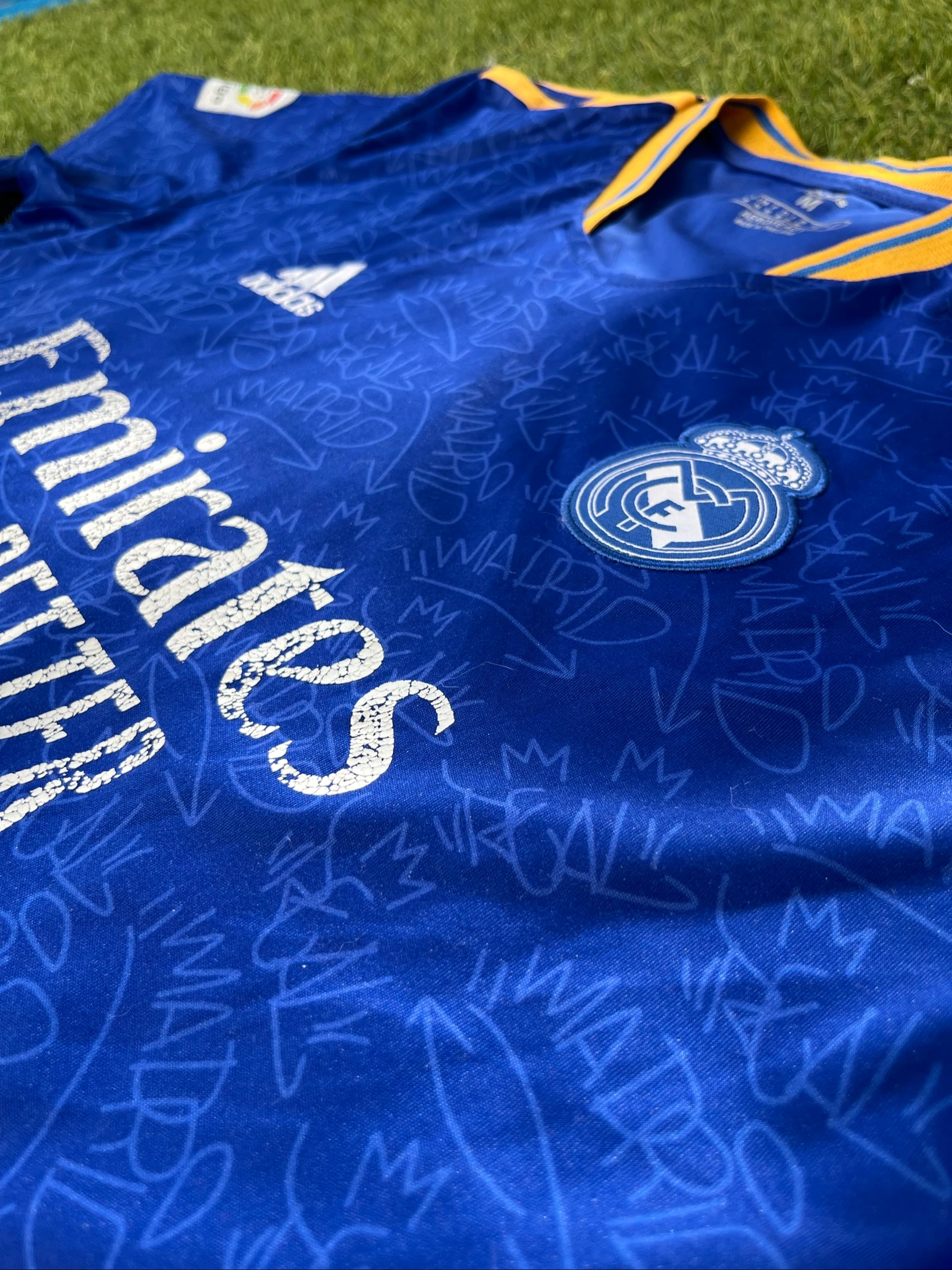 Camiseta Real Madrid | Segundo Uniforme | 2021/22 | Tamanho M – photo 3